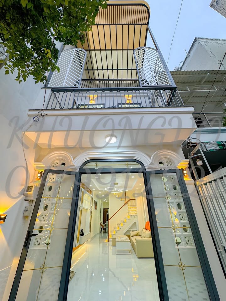 Nhà đẹp hẻm Phú Thuận, Quận 7, 63m² giá 5.79 tỷ - Chính chủ bán gấp!