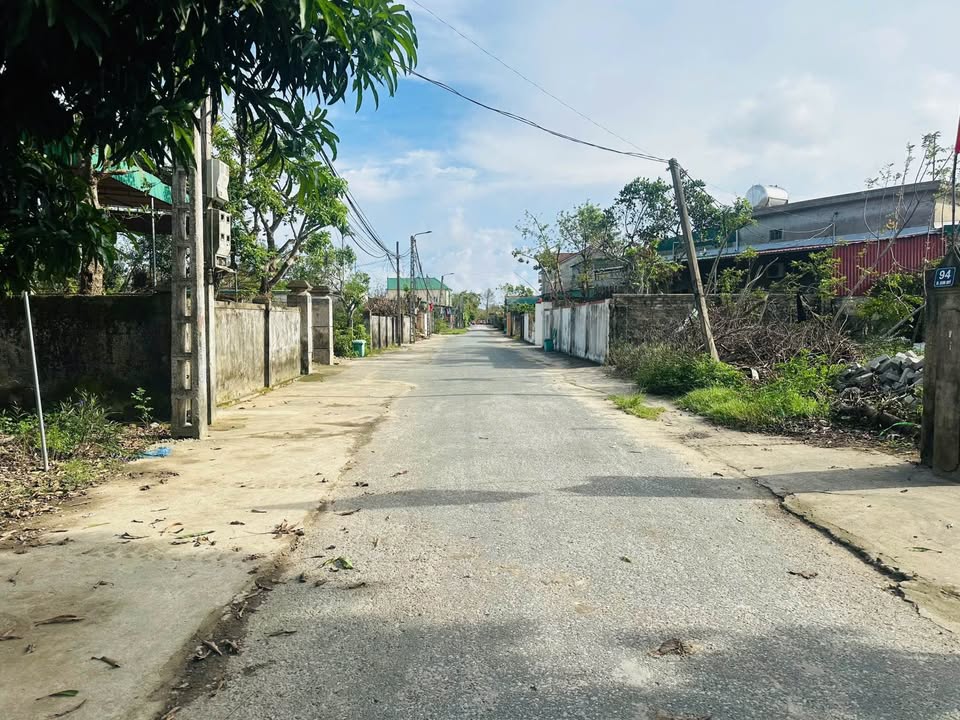 Đất nền xóm Kim Mỹ, Vinh Phú 168m² giá 3.11 tỷ - Vị trí đắc địa cho đầu tư!