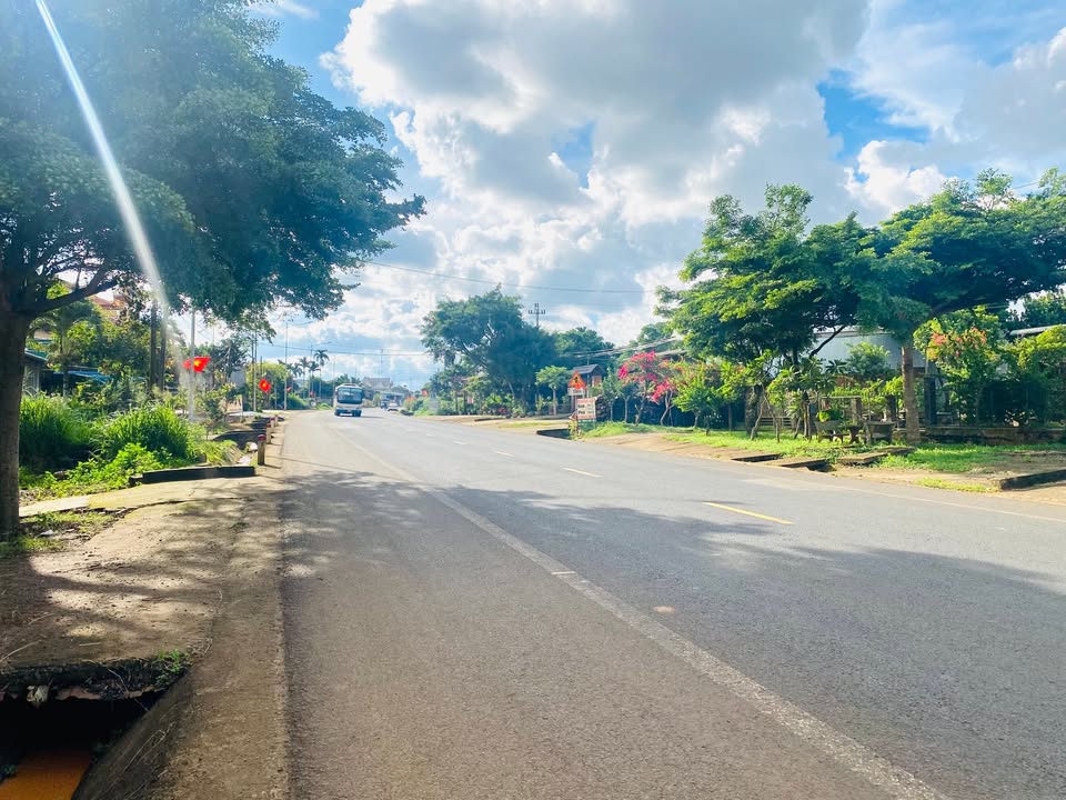 Đất nền mặt tiền Quốc lộ 26, Ea Kar, Đắk Lắk 400m² giá chỉ 3 tỷ - Cơ hội đầu tư tuyệt vời!