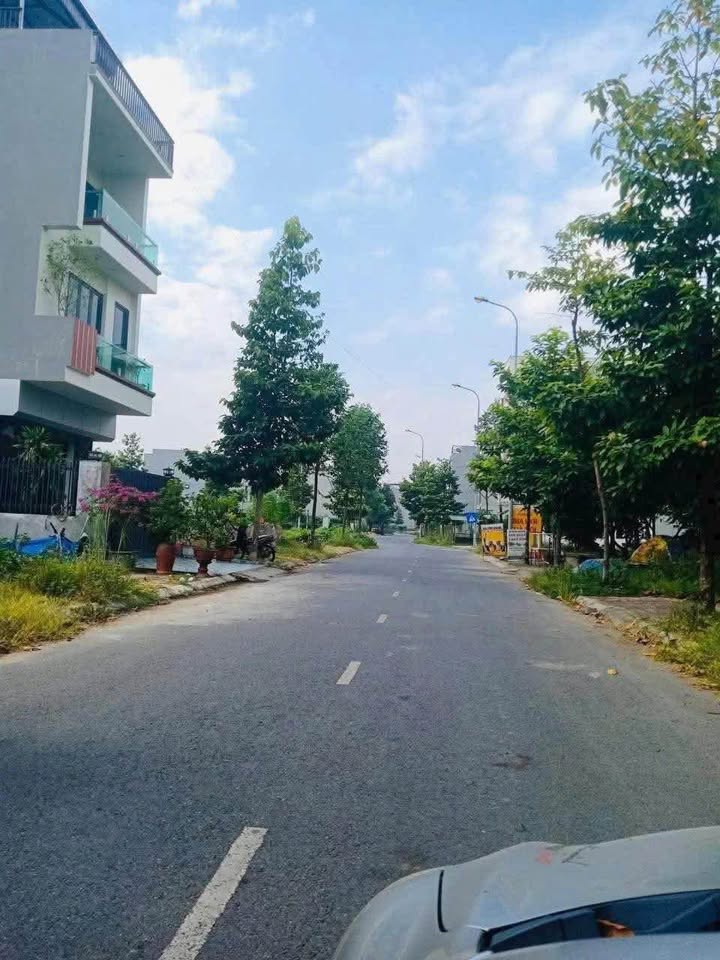 Bán 3 ô liền kề tại KĐT Trằm Đá, 82.5m² giá 4.5 tỷ - Đầu tư sinh lời ngay!