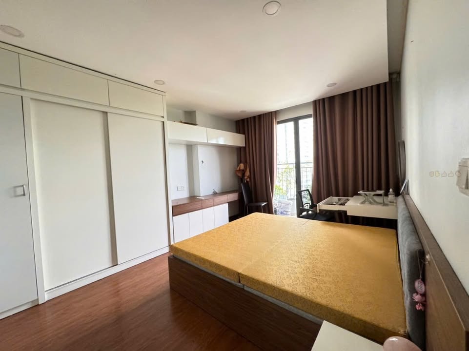 Căn hộ N03T3 - Nguyễn Văn Huyên 157m² giá 10 tỷ - View Hồ Tây tuyệt đẹp!