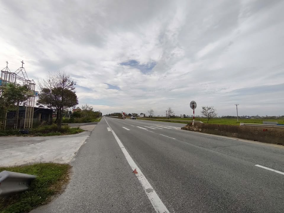 Đất 2 lô liền kề mặt đường QL1A, Cẩm Quang, 400m² - Kinh doanh lý tưởng!