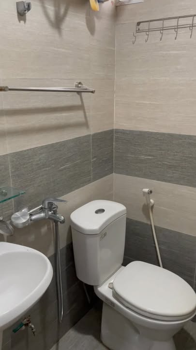 Căn hộ cho thuê Khương Đình 1PN giá 4.5 triệu - An ninh 24/7, tiện nghi đầy đủ!