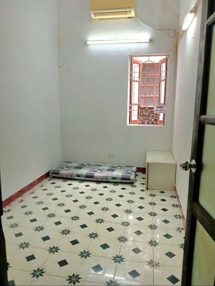 Phòng trọ cho thuê mặt đường Trương Định, 10m² giá 2.5 triệu - Vào ở ngay!