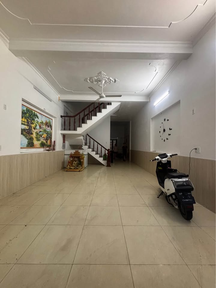 Nhà cho thuê mặt đường Đốc Đen, phường Trần Lãm, Thái Bình - 4 phòng ngủ, giá 10 triệu/tháng