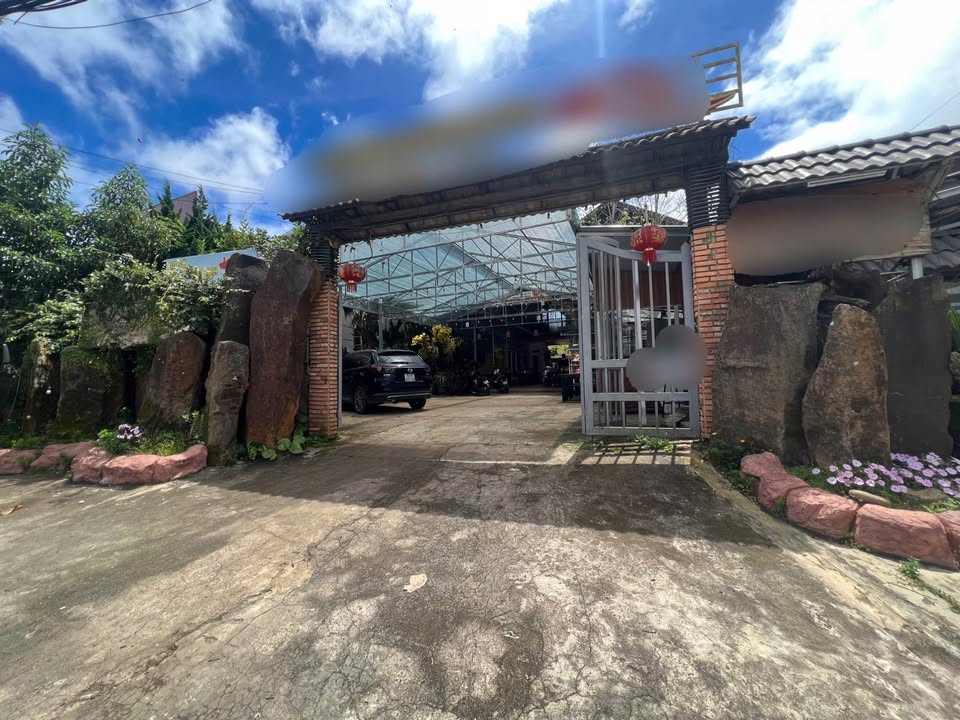 Cho thuê mặt bằng mặt tiền đường Hùng Vương Đà Lạt - Giá 20 triệu/tháng, đầy đủ nội thất!