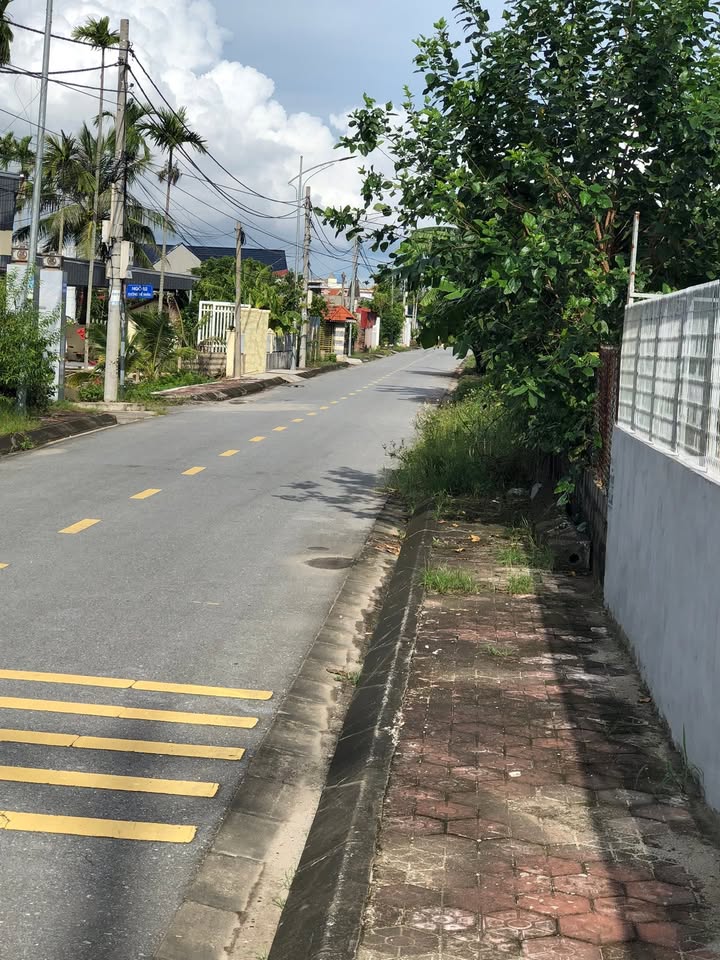 Đất nền lô góc Tổ 7 Hòa Nghĩa, Dương Kinh 85m² giá 1.7 tỷ - Đường rộng, dân cư đông đúc!