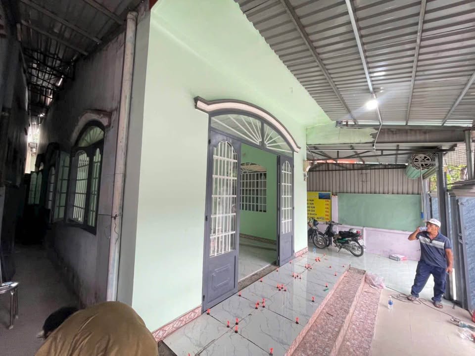 Cho thuê mặt bằng mặt tiền Lê Hồng Phong Thủ Dầu Một 135m² giá chỉ 7 triệu - Kinh doanh thuận lợi!