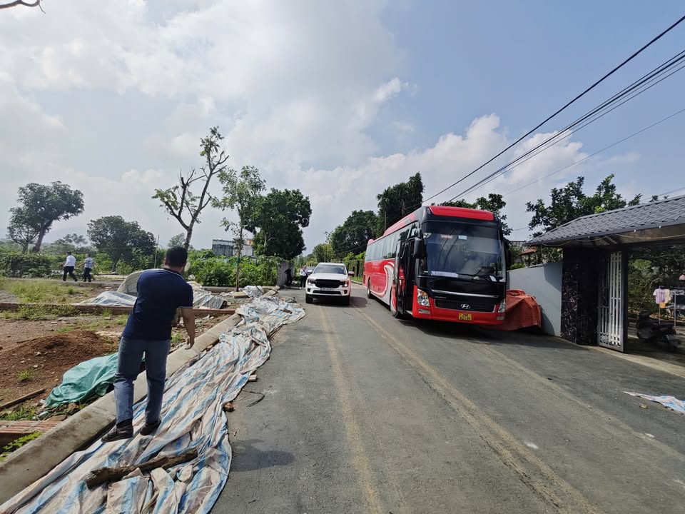 Đất nền Phú Cát Quốc Oai 100m² giá 4 tỷ - Sổ đỏ chính chủ, giao dịch ngay!