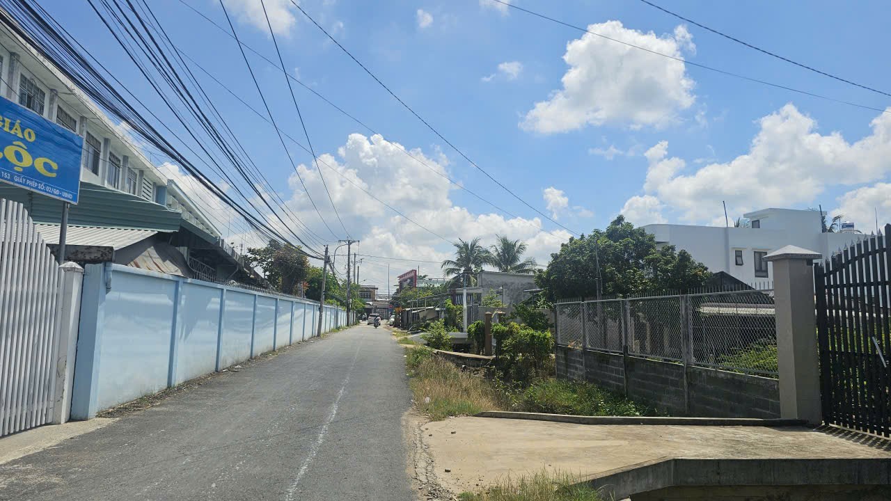 Đất mặt tiền HL93, Trung An, Mỹ Tho 233m² giá 2 tỷ - Vị trí đắc địa kinh doanh!