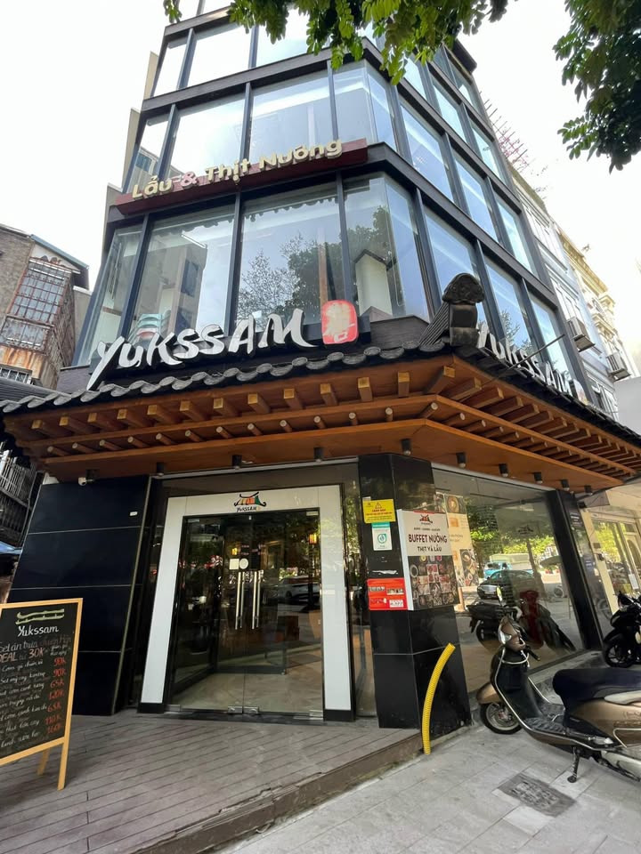 Cho thuê nhà mặt phố Hào Nam, Giảng Võ 70m² giá 40 triệu - Thiết kế thông sàn cho mọi mô hình kinh doanh!