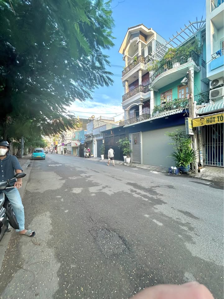 Nhà bán đường Lâm Văn Bền, quận 7 - 80m² giá chỉ 8 tỷ - Đầu tư sinh lời!