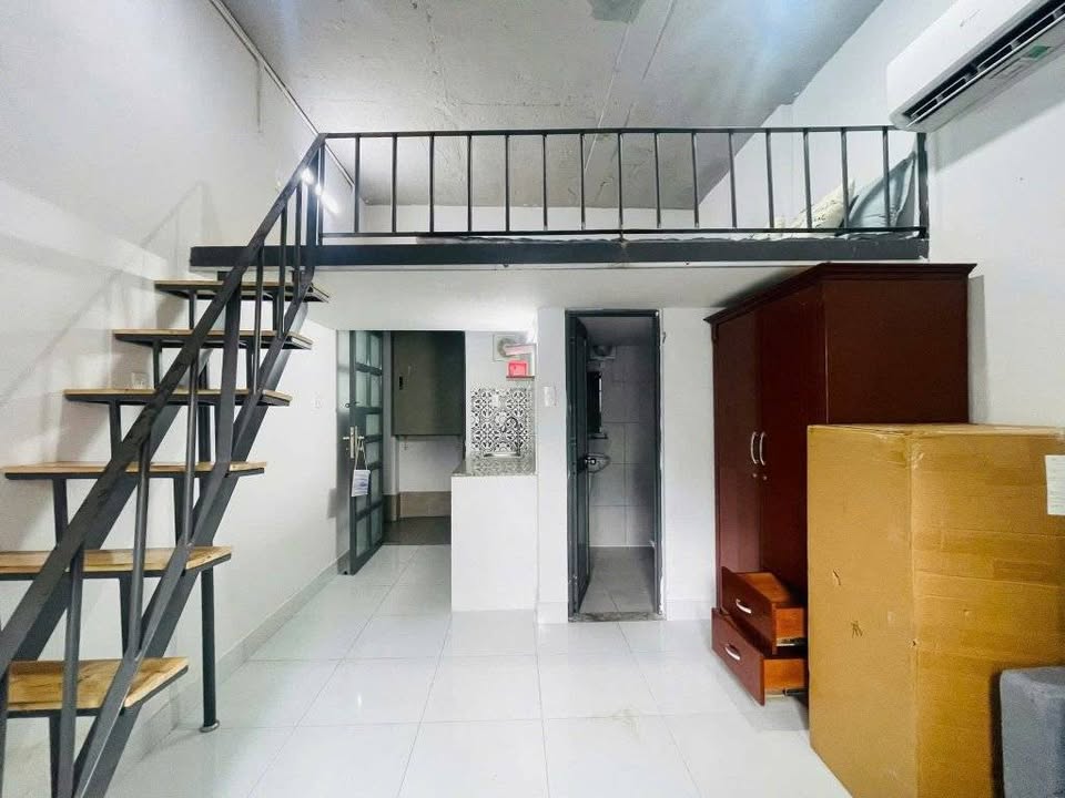 Phòng cho thuê đường Lạc Long Quân, quận 10 - Giá 4.49 triệu/tháng, giờ giấc tự do!