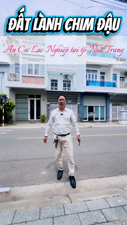 Bán Nhà Phố Mặt Tiền Đường B1, Phước Hải, Nha Trang 63.9m² - Sổ Hồng Chính Chủ, Giá 6.6 Tỷ!