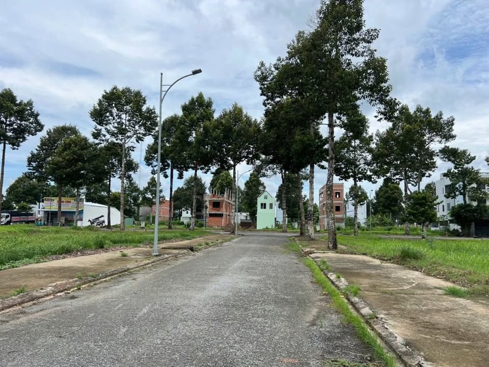 Đất nền đẹp KDC Ngân Thuận - Stella Mega Cần Thơ 112m² giá 2.15 tỷ - Sổ hồng trao tay!