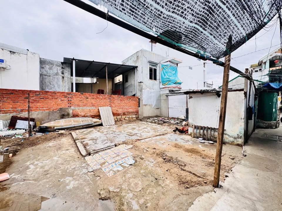 Bán đất hẻm 2/4 Hà Ra, Nha Trang 61.6m² - Giá tốt, thương lượng ngay!
