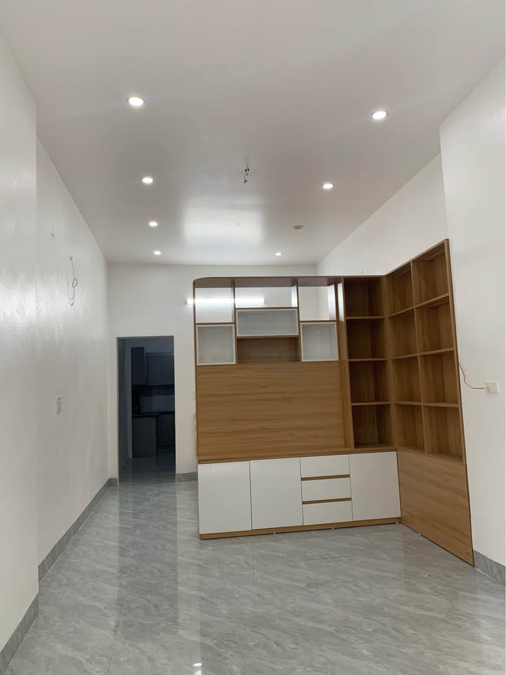 Nhà 2 tầng đường Hoàng Diệu, 43m² giá 1.79 tỷ - Chính chủ bán gấp!