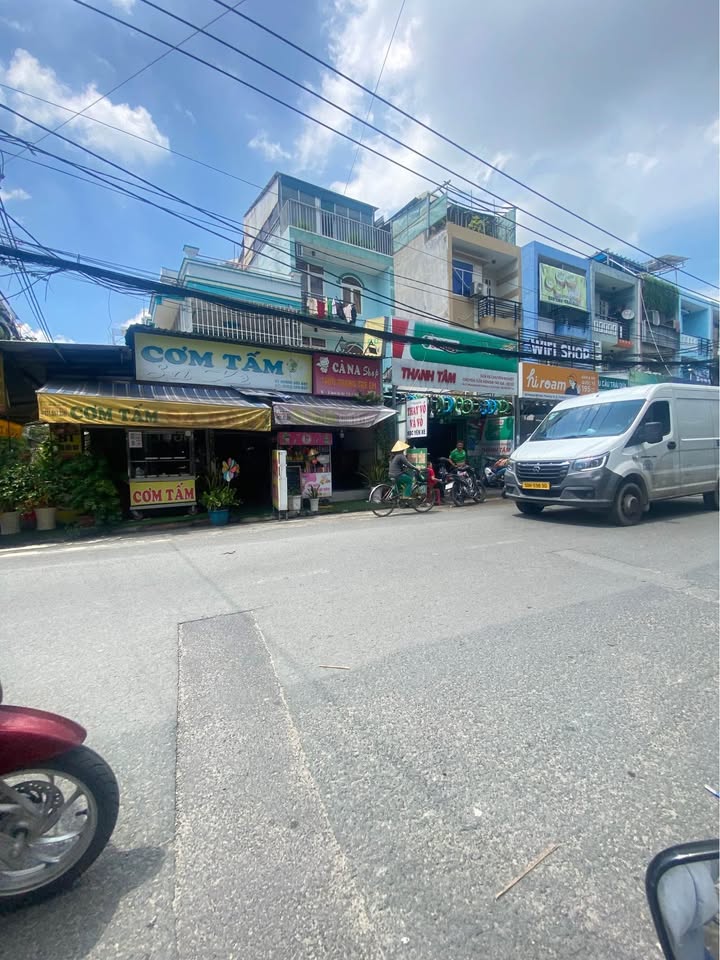 Nhà phố Tân Bình 198m² giá 22.5 tỷ - Xây dựng kiên cố, sẵn sàng vào ở!