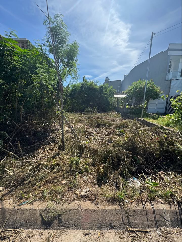 Đất thổ cư Văn Thánh Phan Thiết 100m² giá 2 tỷ - Sổ đỏ chính chủ