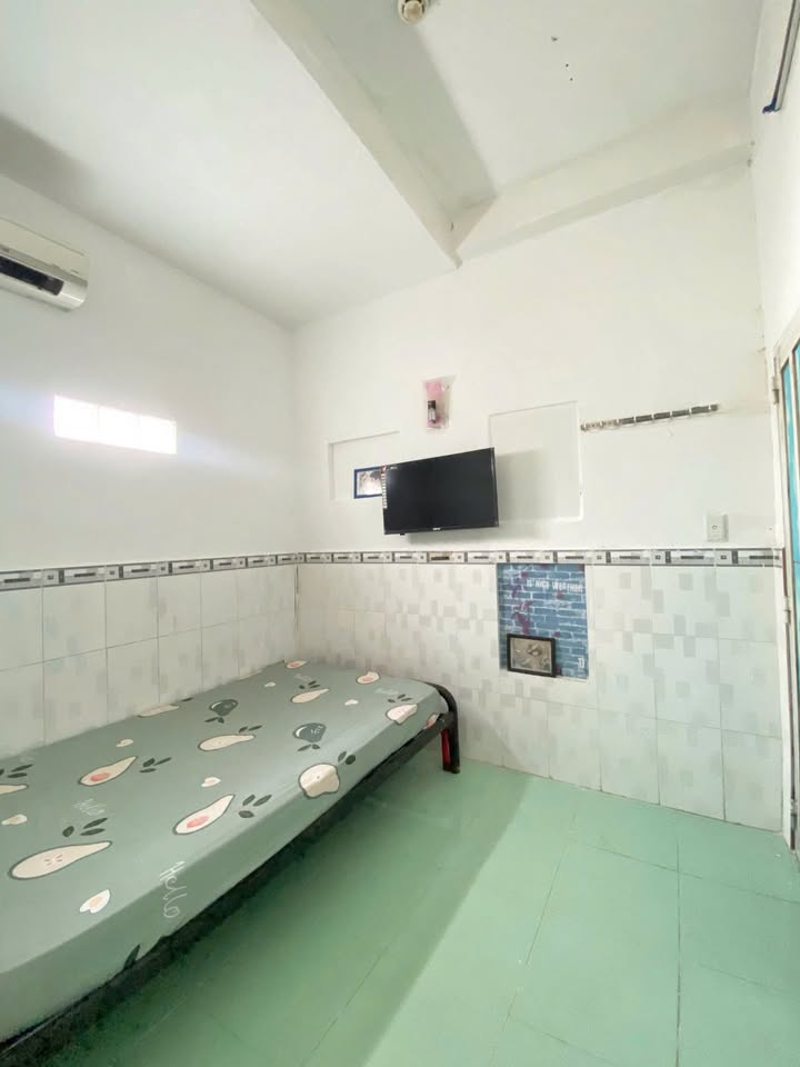 Phòng trọ Lê Văn Thọ 18m² giá 2.4 triệu - Không gian sống thoải mái!