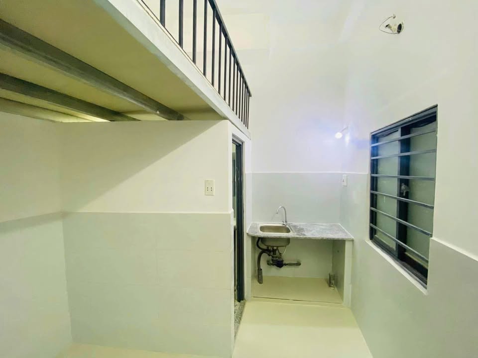 Phòng trọ Duplex 20m² tại Hoàng Diệu 2, Thủ Đức - Giá chỉ 2.8 triệu!