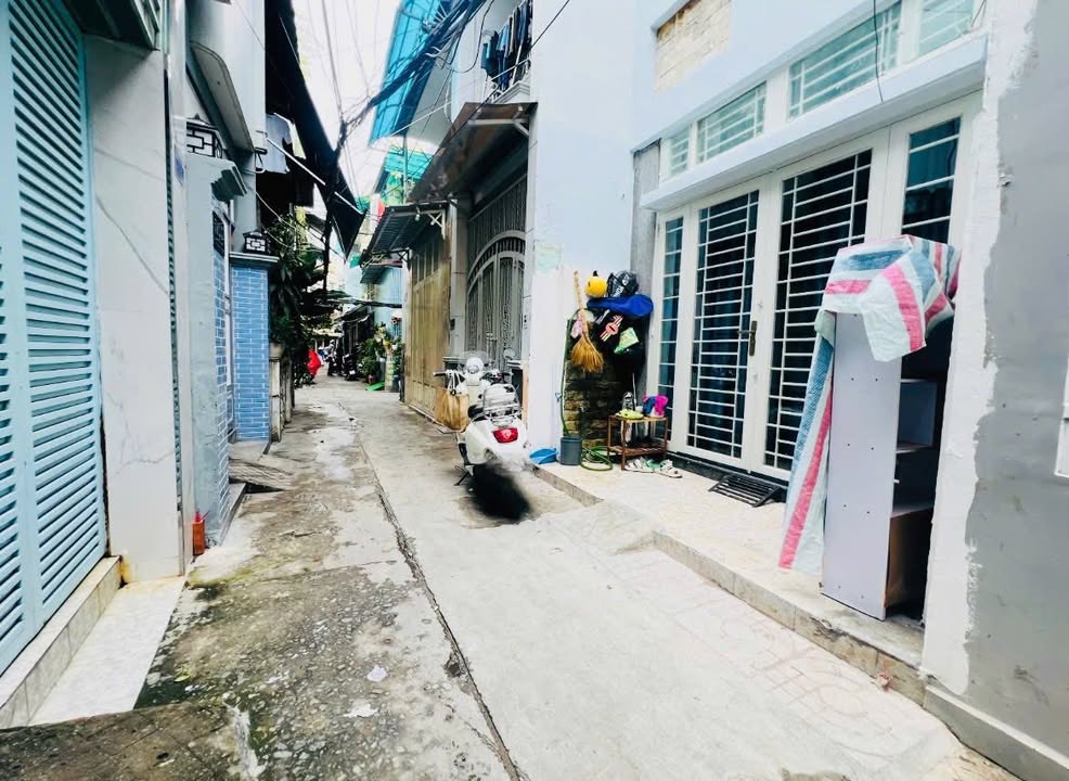 Nhà hẻm 391 Trần Hưng Đạo, Quận 1 - 24m² giá 5.5 tỷ - Sổ hồng chính chủ!