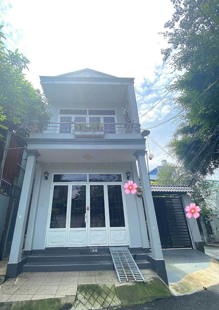 Nhà phố Tam Bình Thủ Đức 68m² giá 5 tỷ - Hẻm xe tải, tiện ích đầy đủ!