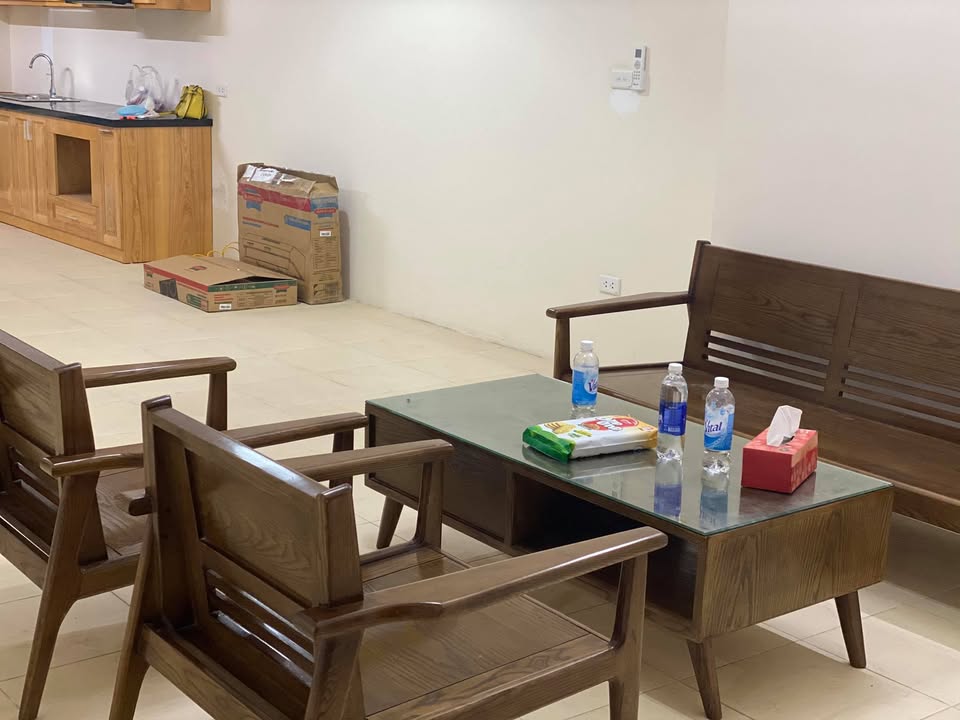 Căn hộ cho thuê mặt phố Nguyễn Xiển 94m² giá 9,5 triệu - Sẵn sàng vào ở ngay!