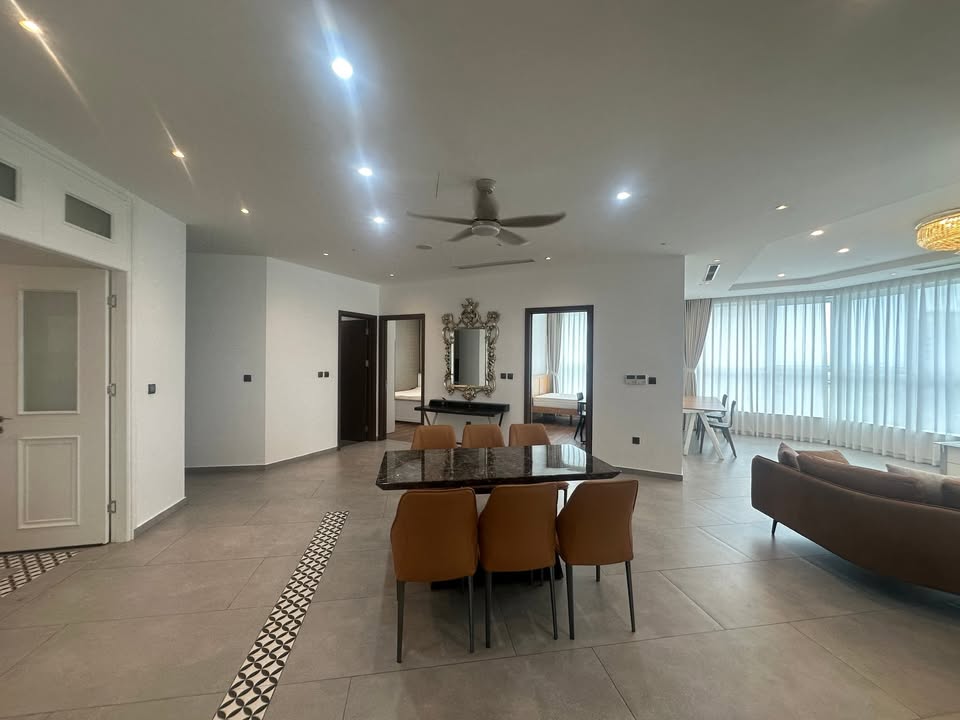 Căn hộ Keangnam 205m² giá 20 tỷ - Căn góc thoáng mát, nội thất sang trọng!
