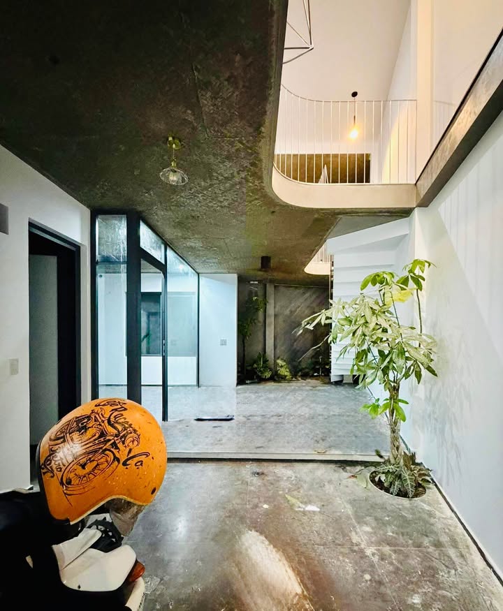 Nhà 2 tầng Trần Phú, Huế 60m² giá 2.5 tỷ - Sẵn sàng vào ở ngay!