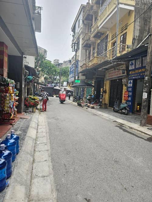 Nhà lô góc Phùng Chí Kiên, Cầu Giấy 87m² giá 34.3 tỷ - Cơ hội vàng cho nhà đầu tư!