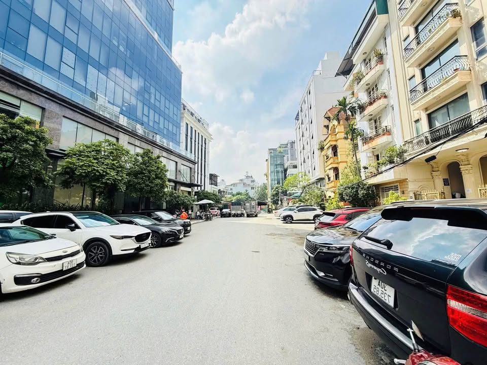 Nhà riêng Giang Văn Minh, Ba Đình 46m² giá 19.9 tỷ - Gara ô tô, khu dân trí cao!
