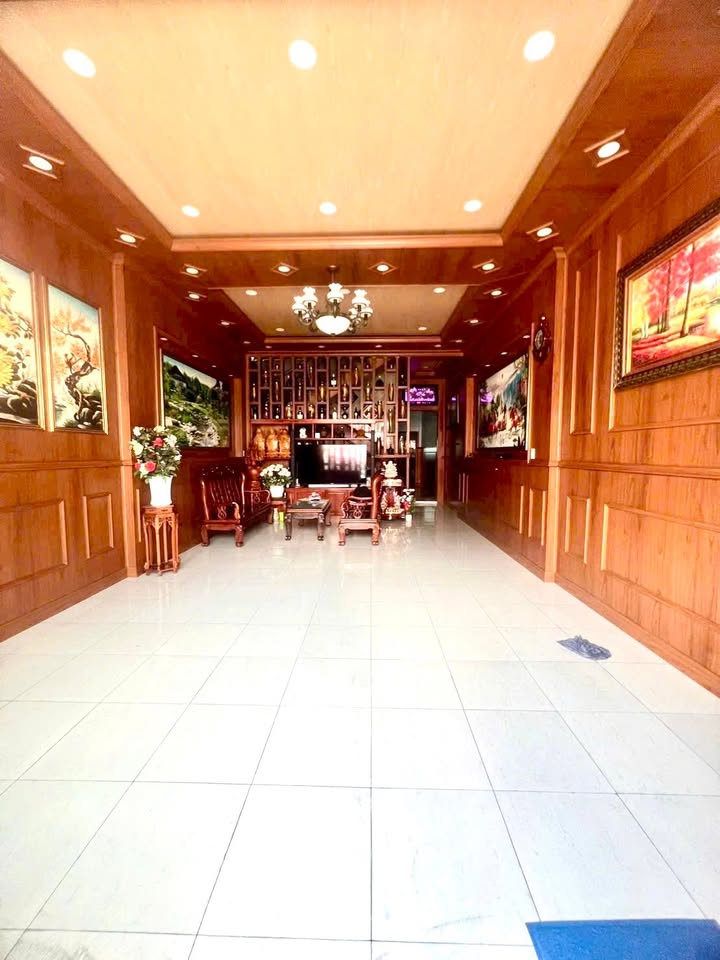 Nhà 3 tầng KDC Việt Sing 125m² giá 6.5 tỷ - Nội thất đầy đủ, vào ở ngay!