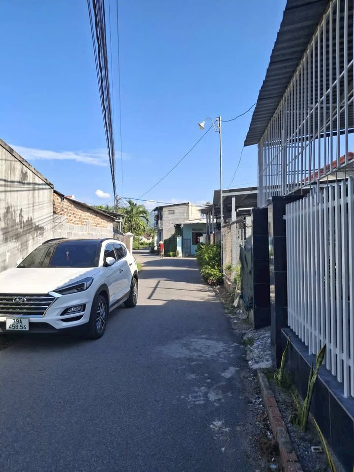 Nhà mặt tiền kinh doanh Diên Sơn 102m² giá chỉ 1.39 tỷ - Cơ hội đầu tư hiếm có!