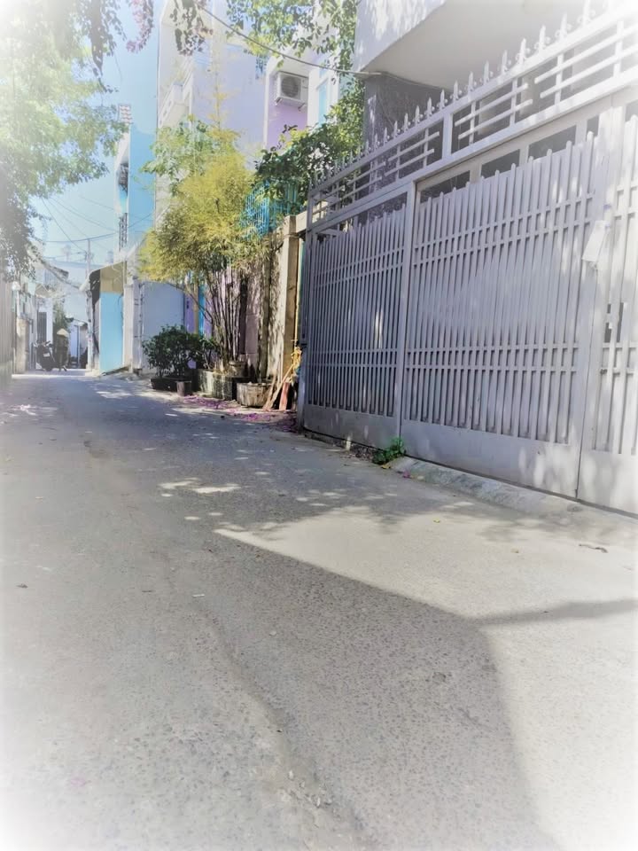 Nhà phố 4 tầng Đình An Tài, 48m² giá 5.x tỷ - Tổ ấm yên bình chào đón bạn!