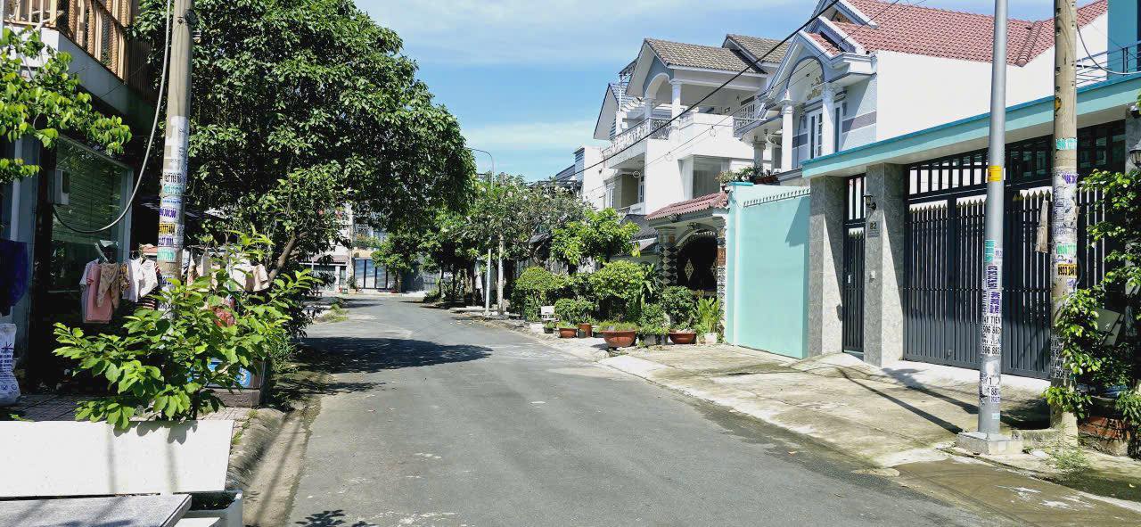 Đất biệt thự KDCVL P.Bình Tân 200m² giá 14.3 tỷ - Cơ hội đầu tư hấp dẫn!