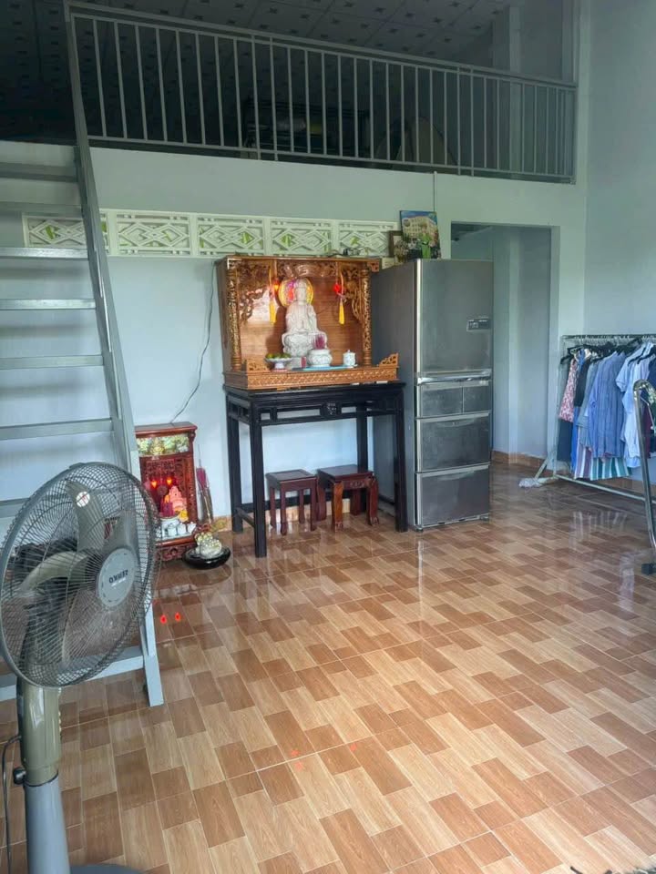 Nhà Tân Kim 75m² giá 550 triệu - Sân trước rộng rãi, gác lửng thoáng mát!