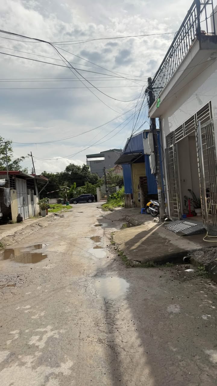 Chung cư Văn Cú An Đồng 100m² giá 3.1 tỷ - Vị trí đắc địa, sổ đỏ chính chủ!