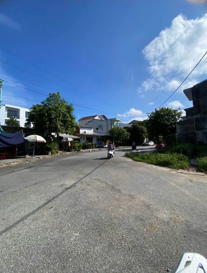 Đất nền Thừa Thiên Huế 99,6m² giá 3 tỷ - Nở hậu, sổ hồng chính chủ!