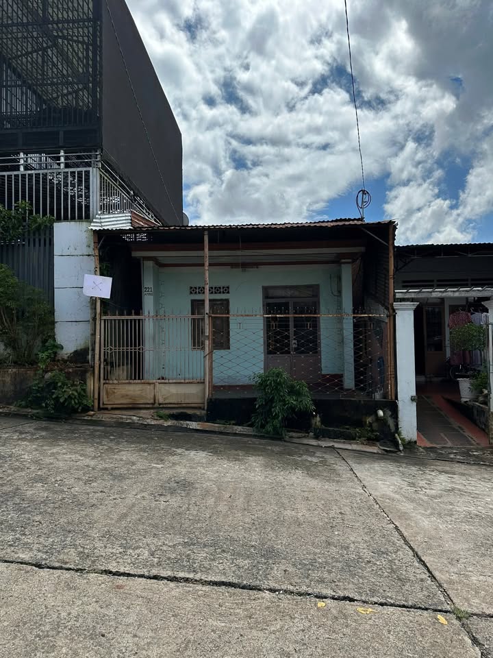 Bán gấp FrontHouse mặt tiền đường Ama Khê 107m² giá 4.85 tỷ - Đang cho thuê 3.5 triệu/tháng!