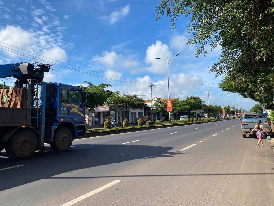 FrontHouse Võ Văn Kiệt 882m² giá 8.5 tỷ - Pháp lý rõ ràng, kinh doanh sầm uất!