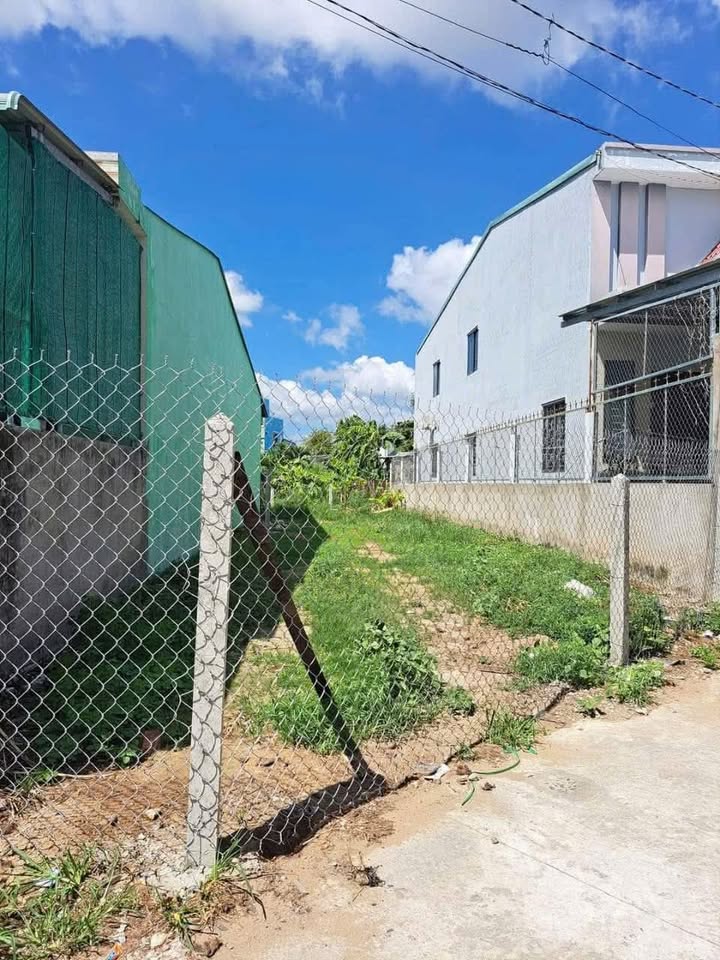 Đất nền khu phố 3, phường 5, TP. Mỹ Tho 167m² giá 2.5 tỷ - Hẻm ô tô tiện lợi!