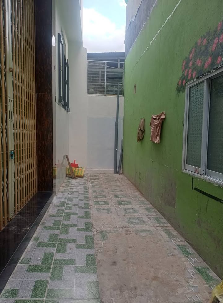 Nhà một mê hẻm 231 Tây Sơn, 45m² giá 2.35 tỷ - Sổ hồng chính chủ, thương lượng!