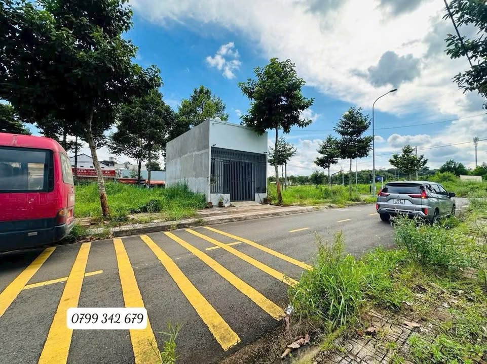 Đất mặt tiền đường Suối Chồn, Long Khánh, 56m² giá 1.38 tỷ - Vị trí thuận tiện đầu tư!