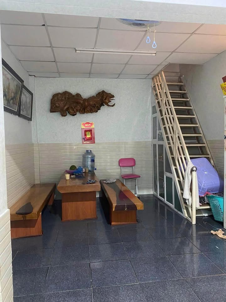 Nhà cấp 4 mặt tiền Hoàng Thế Thiện, Buôn Ma Thuột 140m² giá 4.5 tỷ - Cần bán gấp!