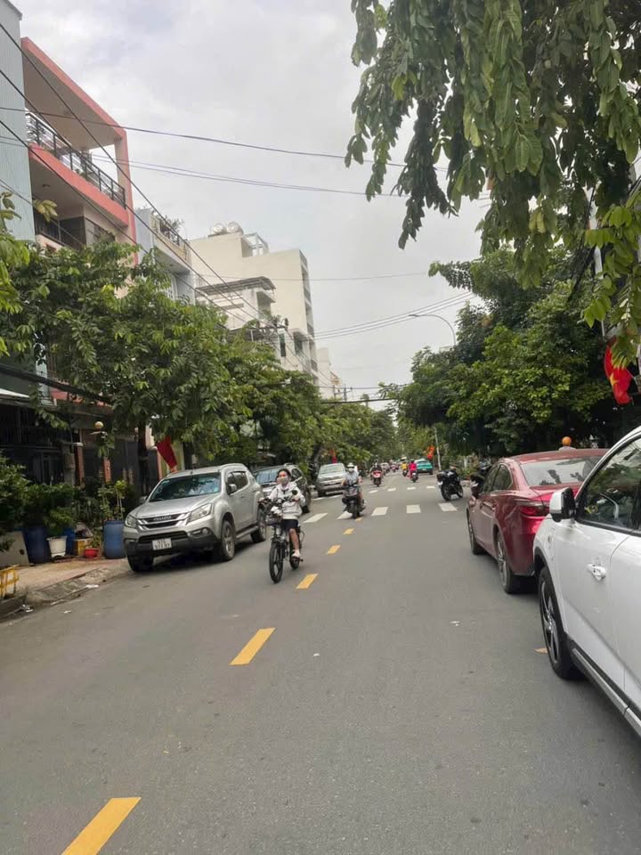 Nhà mặt tiền đường Nguyễn Ngọc Nhựt, Quận Tân Phú 78m² giá 10.7 tỷ - Pháp lý rõ ràng, sẵn sàng vào ở!