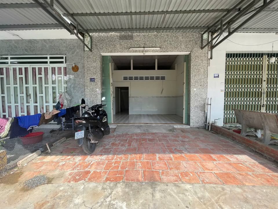 Nhà cấp 3 KDC Phú Long, Tân Dương, 72m² giá 1 tỷ - Sẵn sàng vào ở!