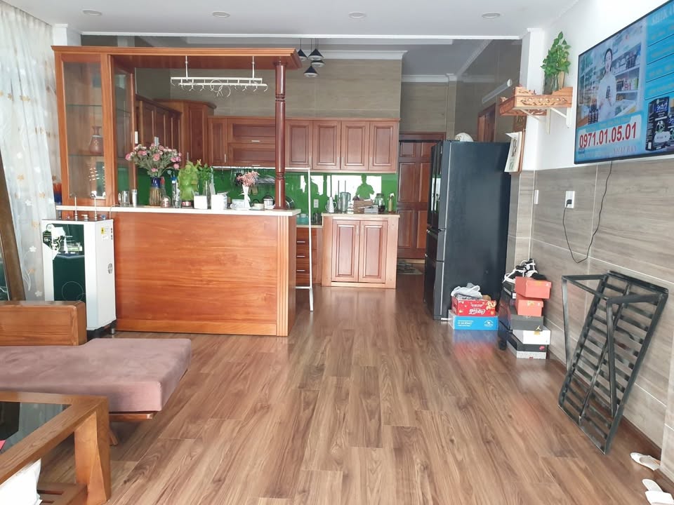 Nhà đẹp Gò Ô Môi, Phú Thuận, Quận 7 168m² giá 10 tỷ - Dọn vào ở ngay!