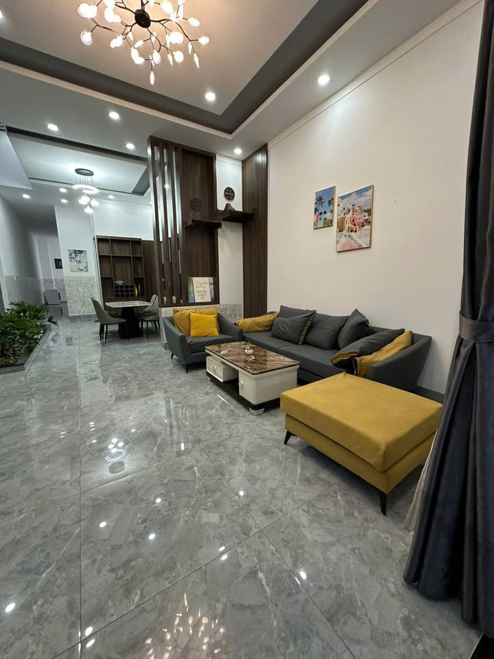 Nhà hẻm 184 Đồng Khởi, Tân Lợi, Buôn Ma Thuột 145m² giá chỉ 3.99 tỷ - Sổ đỏ chính chủ!