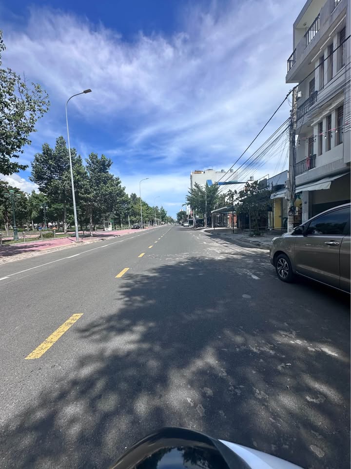 Đất thổ cư 2 mặt tiền kinh doanh Trương Hán Siêu, Phú Thủy, 130m² giá 10.1 tỷ - Cơ hội đầu tư tuyệt vời!